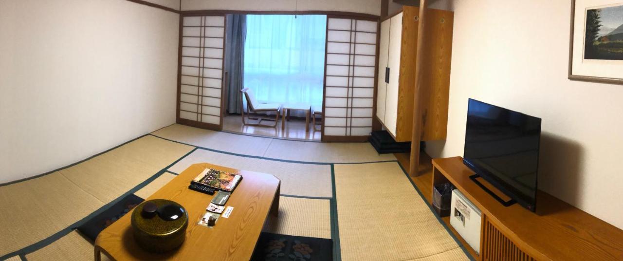 The Gran Resort Elegante Awajishima Buitenkant foto