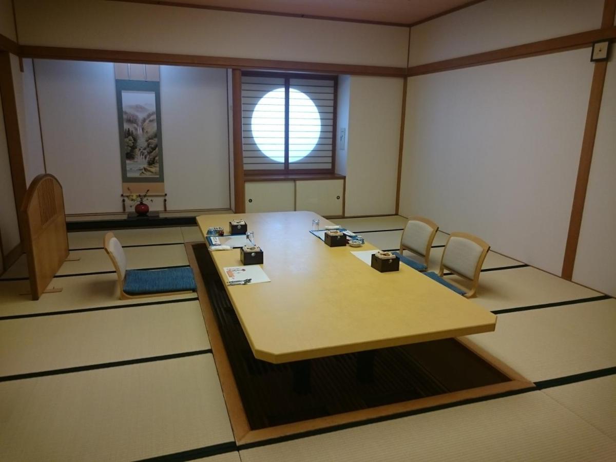 The Gran Resort Elegante Awajishima Buitenkant foto