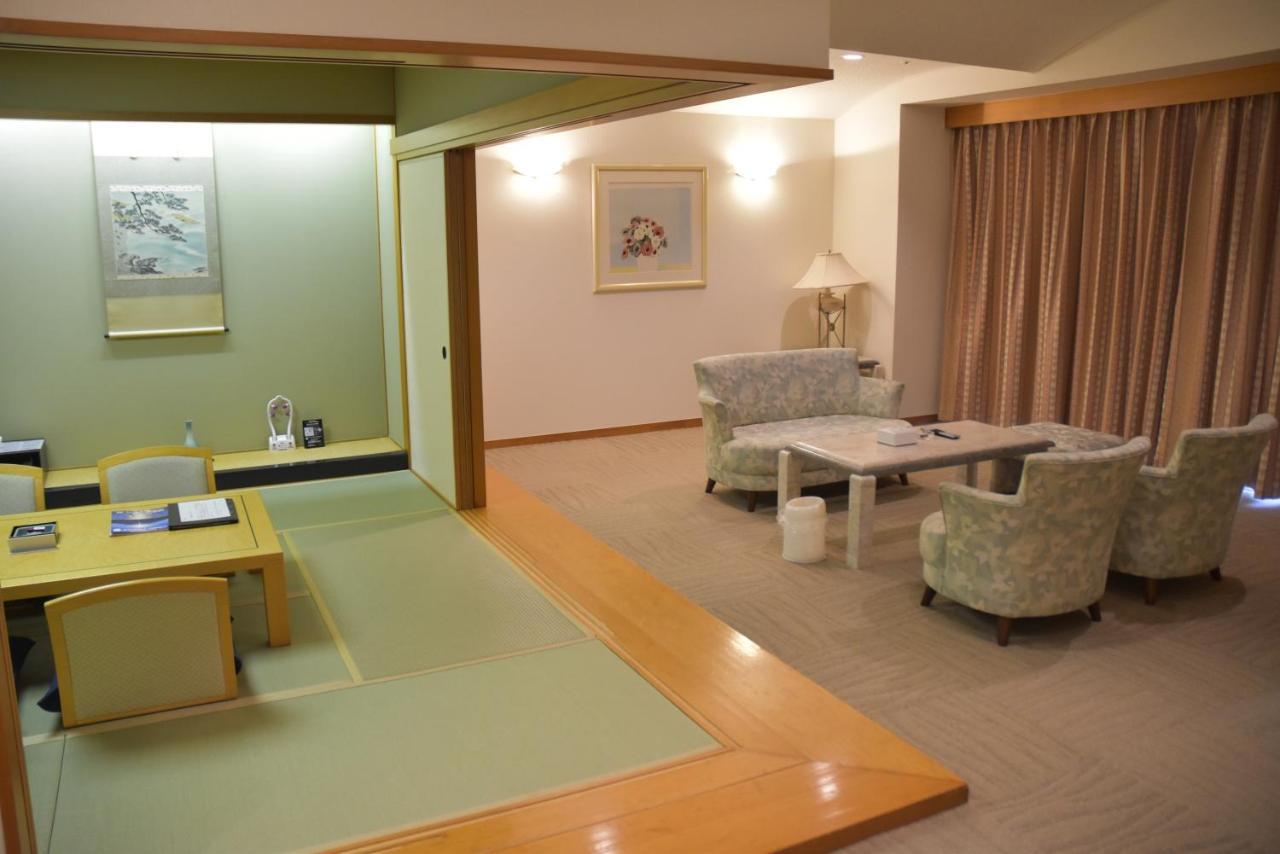 The Gran Resort Elegante Awajishima Buitenkant foto