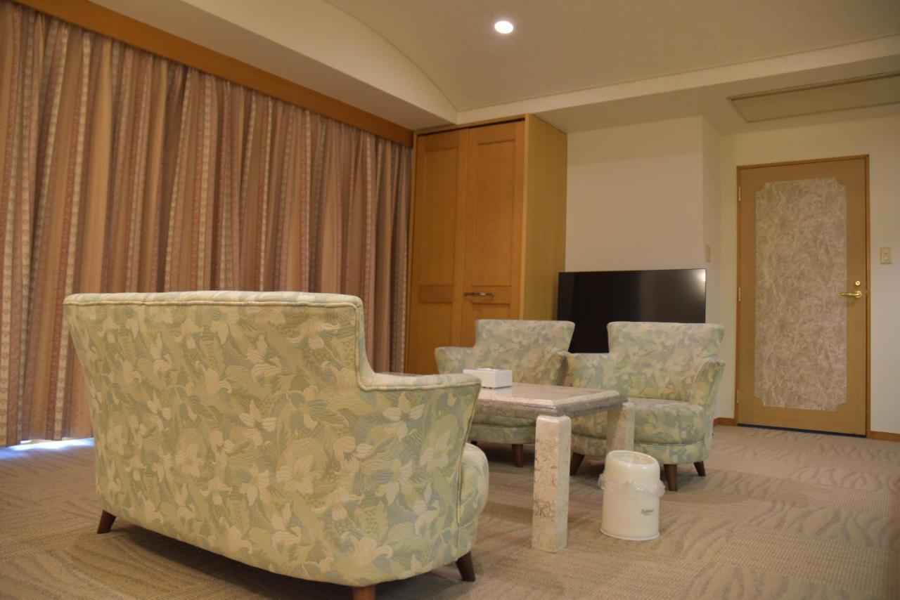 The Gran Resort Elegante Awajishima Buitenkant foto
