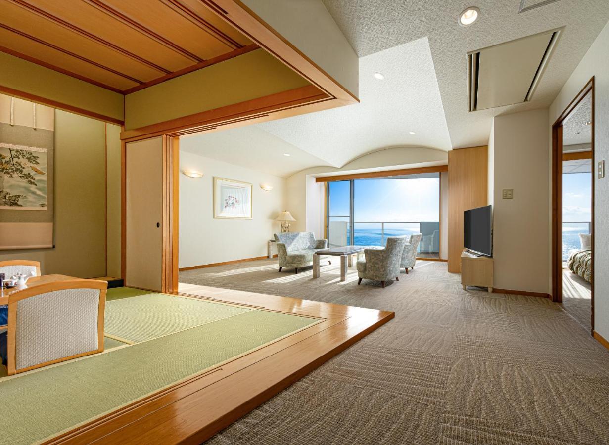 The Gran Resort Elegante Awajishima Buitenkant foto
