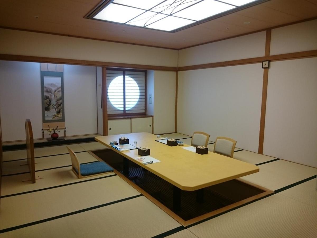The Gran Resort Elegante Awajishima Buitenkant foto
