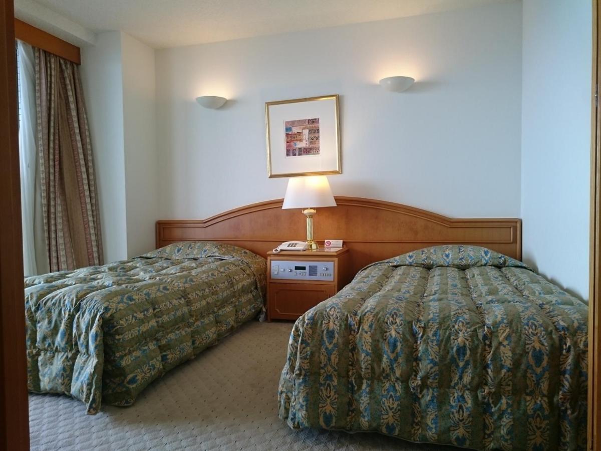 The Gran Resort Elegante Awajishima Buitenkant foto