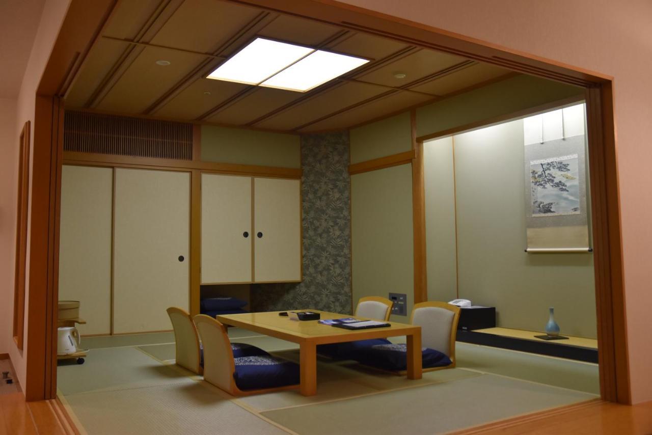 The Gran Resort Elegante Awajishima Buitenkant foto