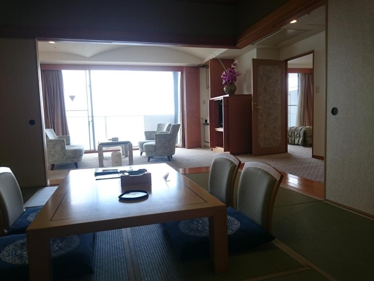 The Gran Resort Elegante Awajishima Buitenkant foto